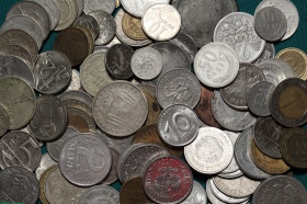 Набор "100 монет разных стран, годов и номиналов"