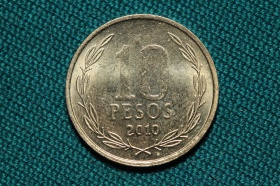 Чили 10 песо 2010 года