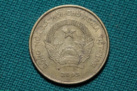 Вьетнам 2000 донг 2003 года