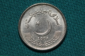 Пакистан 5 рупий 2004 года
